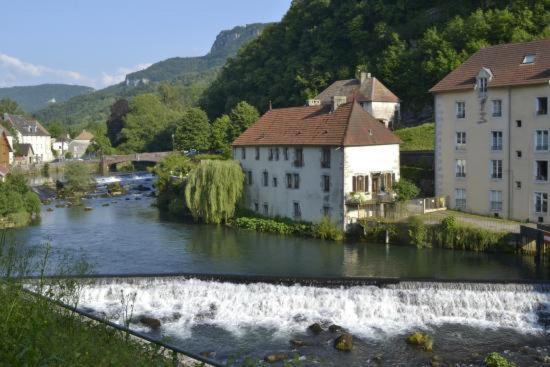Bed and Breakfast Au Fil De Lods Exterior foto