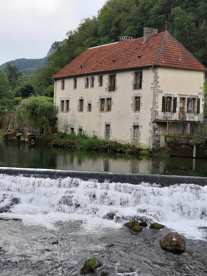 Bed and Breakfast Au Fil De Lods Exterior foto
