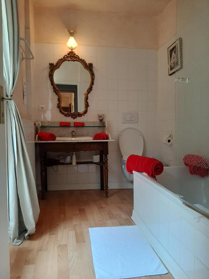 Bed and Breakfast Au Fil De Lods Exterior foto