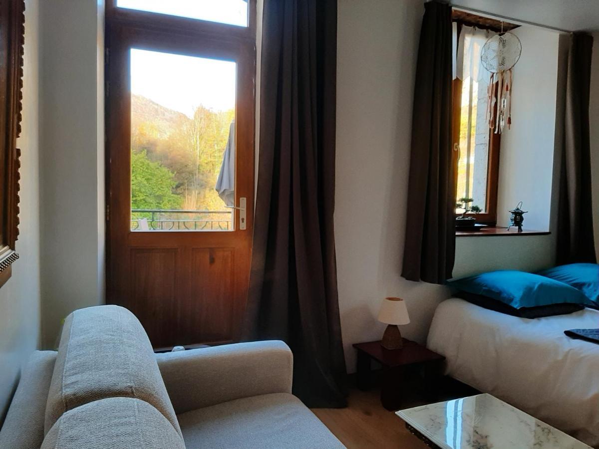 Bed and Breakfast Au Fil De Lods Exterior foto