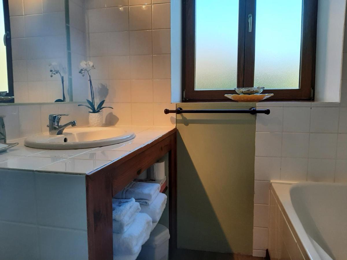 Bed and Breakfast Au Fil De Lods Exterior foto
