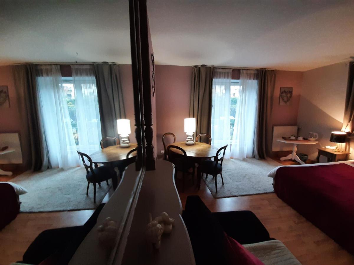 Bed and Breakfast Au Fil De Lods Exterior foto